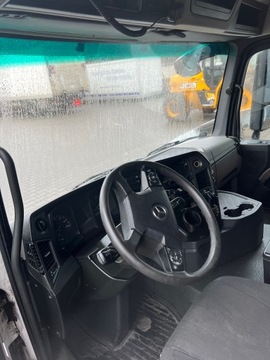 Mercedes Arocs Antos Actros завершил строительство дневной кабины