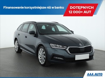 Skoda Octavia 1.4 TSI iV, Salon Polska