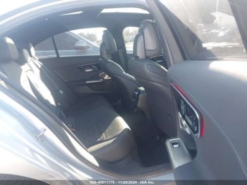 Mercedes Klasa C W206 2024 Mercedes-Benz Klasa C 2024, 2.0L, 4x4, 300 2.0 Benzyna 255KM, zdjęcie 9