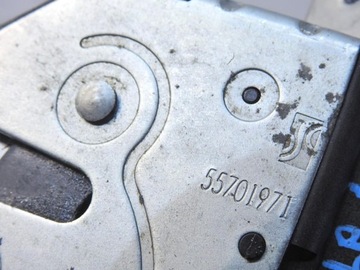 ЗАМОК ЗАДНИЙ КАПОТА 4-ПИН OPEL CORSA D 3D 55701971