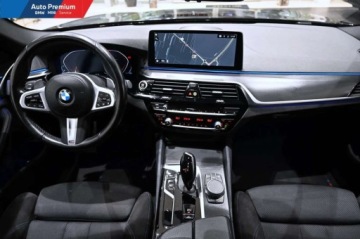 BMW Seria 5 G30-G31 Limuzyna Facelifting 2.0 520d 190KM 2021 BMW Seria 5 520d xDriveFV23Adaptacyjne Reflektory LEDService Inclusive, zdjęcie 11