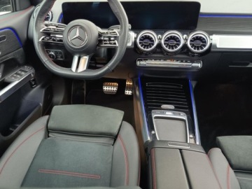Mercedes GLB SUV 1.3 180 136KM 2025 MERCEDES-BENZ GLB 180 AMG Line Suv 1.3 (136KM) 2025, zdjęcie 7
