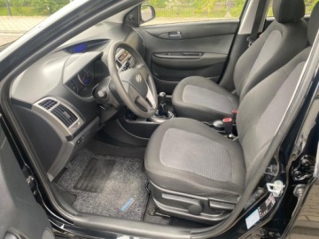 Hyundai i20 I Hatchback 5d Facelifting 1.2 DOHC 85KM 2014 Hyundai i20 KLIMATYZACJA CENTRALNY ZAMEK EL.SZYBY KOMPUTER SERWISOWANY GWA, zdjęcie 4