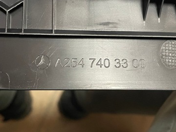 Mercedes OE A2547403300 W206 C200 накладка на крышку багажника