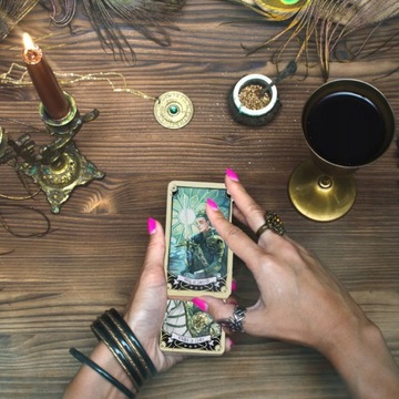 НАБОР ИЗ 78 КЛАССИЧЕСКИХ КАРТ ТАРО