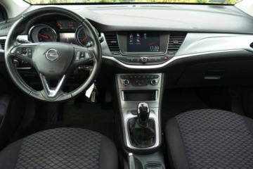 Opel Astra K Sports Tourer 1.6 CDTI 110KM 2018 Opel Astra klimatyzacja, czujniki parkowania, ISOFIX, tempomat, FV23 1.6, zdjęcie 9