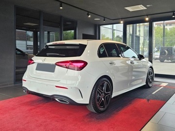 Mercedes Klasa A W177/V177 2025 MERCEDES-BENZ A Klasa 250 e AMG Line 1.3 (272KM) 2025, zdjęcie 3