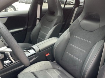 Mercedes CLA C118/X118 Shooting Brake Facelifting 1.3 200 163KM 2025 CLA 200 AMG Line Shooting Brake 1.3 (163KM) 2025, zdjęcie 5