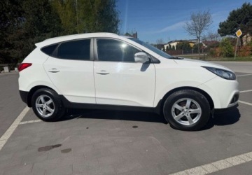 Hyundai ix35 SUV 1.6 GDI 135KM 2012 Hyundai ix35 Hyundai ix35 1.6 2WD UEFA EURO 2012 Edition 1.6 Benzyna 135KM, zdjęcie 27