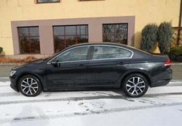 Volkswagen Passat B8 Limousine 1.6 TDI BlueMotion Technology 120KM 2017 Volkswagen Passat Volkswagen Passat B8 1.6 Diesel 120KM, zdjęcie 6