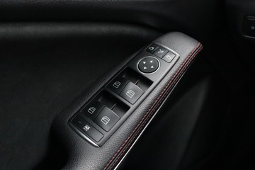 Mercedes CLA C117 Shooting Brake Facelifting 1.6 180 122KM 2018 Mercedes CLA 180, Automat, Skóra, Navi, Klima, zdjęcie 19