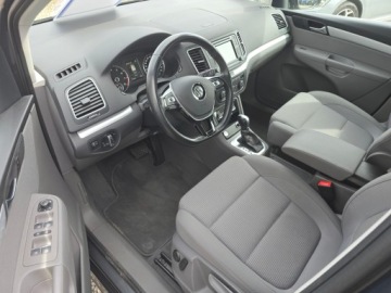 Volkswagen Sharan II Van Facelifting 1.4 TSI 150KM 2021 Volkswagen Sharan Automat 1.4TSI 150KM 7os Salon P, zdjęcie 9