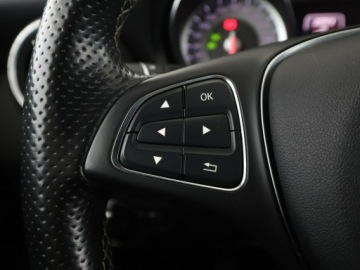 Mercedes CLA C117 Shooting Brake 1.6 180 122KM 2015 Mercedes CLA 180 półskóra navi klima grzane, zdjęcie 27