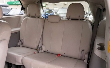 Toyota Sienna III 3.5 V6 266KM 2014 Toyota Sienna Toyota Sienna III 3.5 XLE AWD 266KM 3.5 BenzynaLPG 266KM, zdjęcie 17