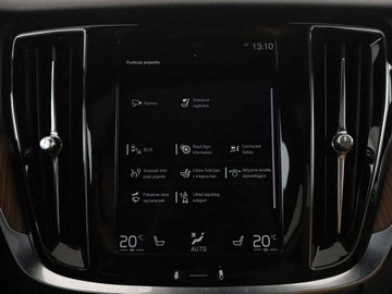 Volvo V60 II  Kombi 2.0 T8 Twin Engine 390KM 2019 Volvo V60 GRATIS! Pakiet Serwisowy o wartości, zdjęcie 24