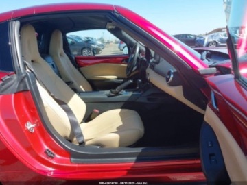 Mazda MX-5 IV 2018 Mazda MX-5 Miata RF Grand Touring 2018 2.0l 2.0 Benzyna 155KM, zdjęcie 9