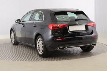 Mercedes Klasa A W177/V177 Hatchback 1.3 200 163KM 2018 Mercedes A A 200, Skóra, Navi, Klima, Klimatronic, zdjęcie 3