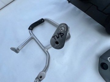 Поручень двигателя левый, BMW R1200GS R1250GS Adv K51 OEM 8563807