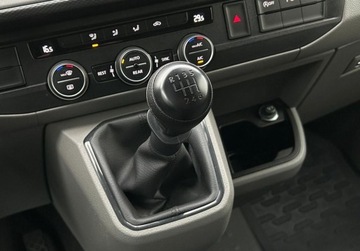 Volkswagen Caravelle T6 Transporter 2.0 TDI 150KM 2024 Volkswagen Caravelle L2 Trendline 8 osobowy, Salon PL, 3 strefowa klimatyz, zdjęcie 23