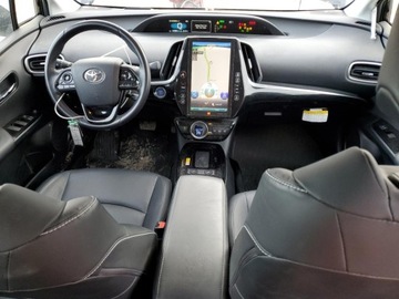 Toyota Prius IV Hatchback Plug-in 1.8 Hybrid Plug-in 122KM 2021 Toyota Prius Prime LE 2021 1.8l 1.8 Hybryda 121KM, zdjęcie 8