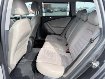 Volkswagen Passat B6 Variant 1.8 TSI 160KM 2008 Volkswagen Passat Variant 1.8 TSI 160KM Highline, zdjęcie 14