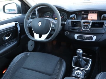 Renault Laguna III Hatchback Phase II 2.0 dCi 150KM 2014 Renault Laguna 2.0 dCi, Navi, Klima, Klimatronic, zdjęcie 6