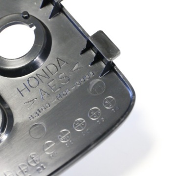 P135 Лючок перчаточного ящика, наполнитель правый Honda Goldwing GL 1800