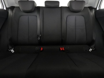 Audi Q2 SUV 1.5 35 TFSI 150KM 2019 Audi Q2 35 TFSI Automat Climatronic Tempomat, zdjęcie 17