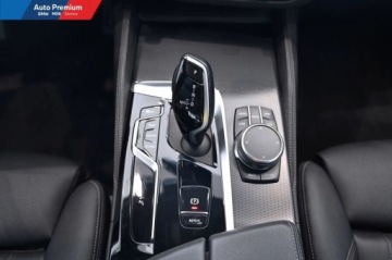 BMW Seria 5 G30-G31 Limuzyna Facelifting 2.0 520d 190KM 2023 BMW Seria 5 520d xDriveFV23Fotel SportowyRozbudowany Pakiet lusterek, zdjęcie 16