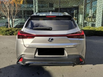 Lexus UX Crossover Facelifting 2.0 300h 199KM 2025 Od ręki - 300h F Sport Design 2.0 Hybrid Dynamic Force 199KM | Martwe pole!, zdjęcie 4