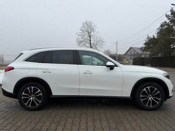 Mercedes GLC C254/X254 2022 MERCEDES-BENZ GLC 200 4MATIC 227KM Polski Salon FAKTURA VAT23% Jak NOWY, zdjęcie 3