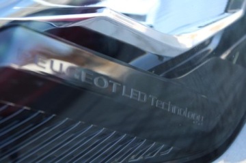 Peugeot 2008 II SUV 1.2 PureTech 130KM 2023 Peugeot 2008 Allure, zdjęcie 7