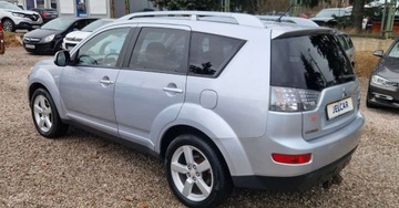 Mitsubishi Outlander II 2.0 DID DOHC 140KM 2007 Mitsubishi Outlander 2.0 di-d 140KM 4WD 7osobowy 2.0 Diesel 140KM, zdjęcie 8