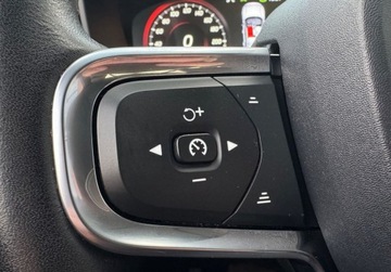 Volvo XC40 Crossover 2.0 D3 150KM 2019 Volvo XC 40 2,0 Multi Led 150PS Virtual Tacho Skora Harman Kardon Reling S, zdjęcie 32