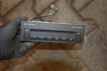 VW Passat B6 Zmieniarka CD 3C0035110A