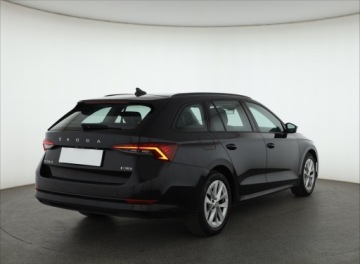 Skoda Octavia IV Liftback 1.5 TSI EVO 150KM 2022 Skoda Octavia 1.5 TSI e-tec, Salon Polska, zdjęcie 4