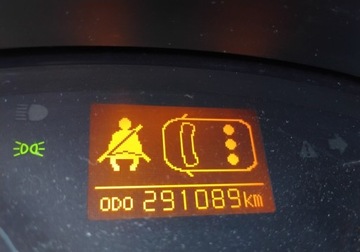 Toyota Avensis III Sedan Facelifting 1.8 Valvematic 147KM 2012 Toyota Avensis 2012r, 1.8 LPG. Uszkodzony przod. Jezdzi. 1.8 BenzynaLPG, zdjęcie 12