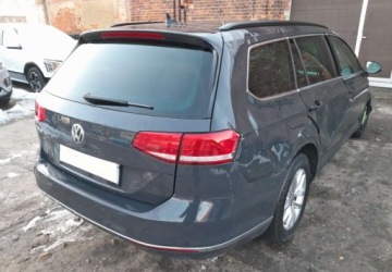 Volkswagen Passat B8 Variant 2.0 TDI BlueMotion SCR 150KM 2019 Volkswagen Passat Cena Brutto 2.0 Diesel 150KM, zdjęcie 3