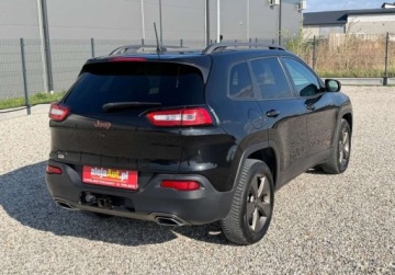 Jeep Cherokee V Terenowy 3.2 V6 272KM 2016 Jeep Cherokee 4x4 CHEROKEE 3.2 V6 272 KM 2016r Warszawa 3.2 Benzyna, zdjęcie 4