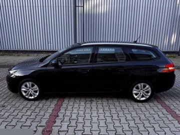 Peugeot 308 II SW Facelifting 1.2 PureTech 130KM 2019 Peugeot 308 1.2 PureTech 130 GPF Stop &amp; Start Active Business-Paket 2019r, zdjęcie 33