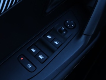 Peugeot 2008 II SUV Facelifting 1.2 PureTech 130KM 2024 Peugeot 2008 1.2 PureTech, Salon Polska, zdjęcie 14