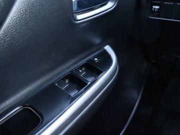 Mitsubishi L200 VI 2.2 Diesel 150KM 2021 Mitsubishi L200 2.2 DI-D, Salon Polska, zdjęcie 16