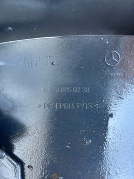 MERCEDES TŘÍDA E W213 16- NÁRAZNÍK PŘEDNÍ MASKA ORIGINÁLNÍ