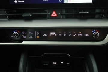 Kia Sportage V SUV 1.6 T-GDI MHEV 180KM 2022 Kia Sportage 1.6 T-GDI MHEV, Salon Polska, zdjęcie 9