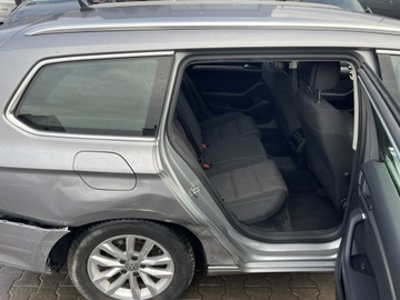 Volkswagen Passat B8 Variant 2.0 TDI BlueMotion SCR 150KM 2017 Volkswagen Passat Automat Czujniki parkowania, zdjęcie 4
