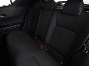Toyota C-HR I Crossover 1.8 Hybrid 122KM 2019 Toyota C-HR navi kamera grzane fotele ACC, zdjęcie 16
