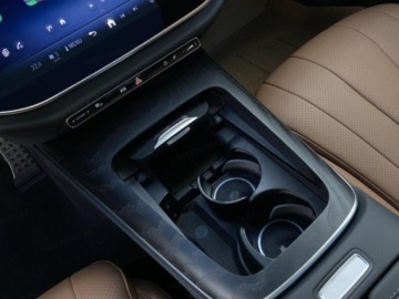 Mercedes Klasa E W214 2026 200 d Pakiet wyposażenia AVANTGARDE Advanced Plus + Digital Light, zdjęcie 11