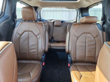 Chrysler Pacifica II 3.6 V6 291KM 2017 Chrysler Pacifica 2017r., Limited, 3.6L, od ubezpieczalni 3.6 Benzyna 291KM, zdjęcie 8
