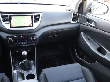 Hyundai Tucson III SUV 1.6 GDI 132KM 2016 Hyundai Tucson 1.6 GDI, Salon Polska, Klima, zdjęcie 7