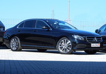 Mercedes Klasa E W213 Limuzyna Plug-in Facelifting 2.0 300e 320KM 2020 Mercedes E300e 320 koni Sedan Burmester Szyber Webasto Kamera Avantgarde, zdjęcie 33